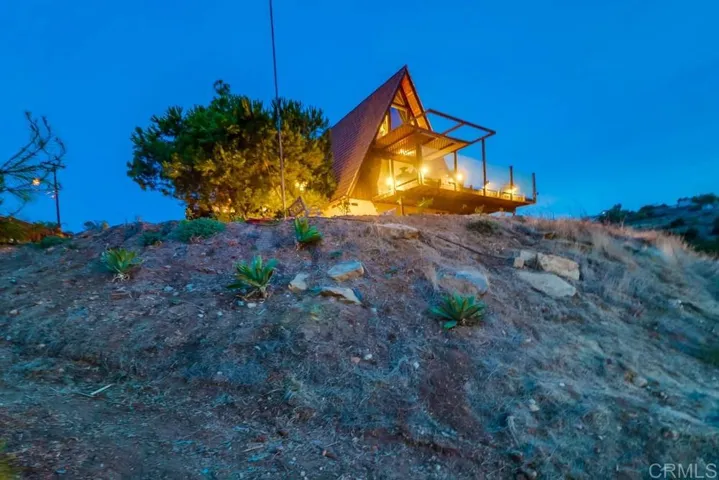 9345 Crest Drive, Spring Valley, California 91977
