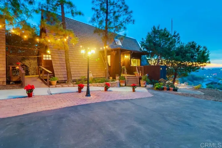 9345 Crest Drive, Spring Valley, California 91977