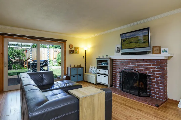 333 Broderick Ave Ventura CA-MLS_Size-00