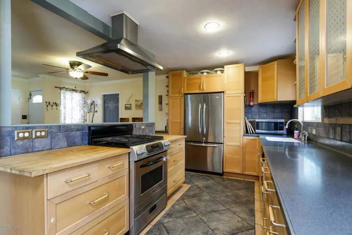 333 Broderick Ave Ventura CA-MLS_Size-00
