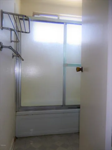 bathroom2