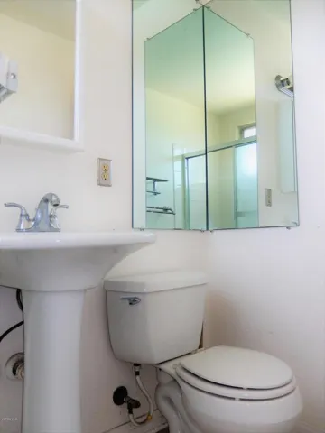 bathroom2.1.1