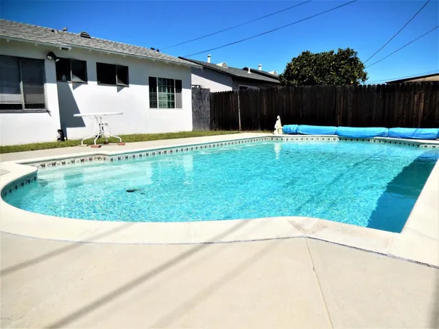 Pool2