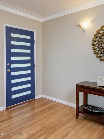 Milton Dr 528 004-mls