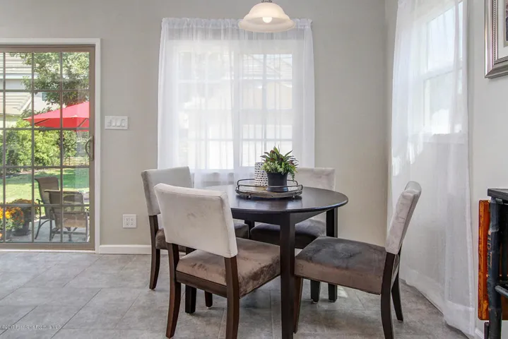Milton Dr 528 013-mls