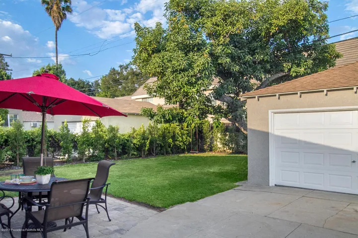 Milton Dr 528 025-mls