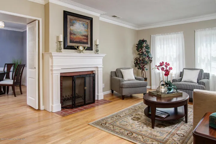 Milton Dr 528 006-mls
