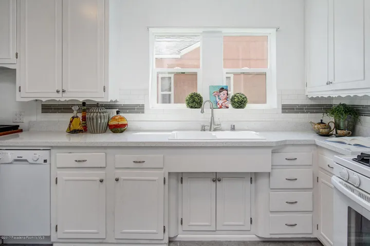 Milton Dr 528 010-mls