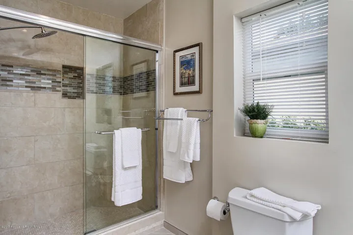 Milton Dr 528 019-mls