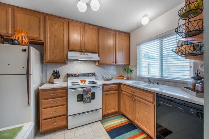 3450 Highwood Court 196-9