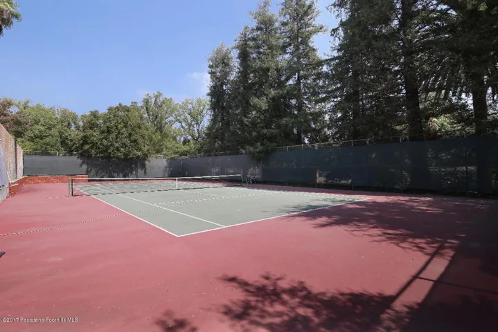 423 W. Walnut Tennis Court