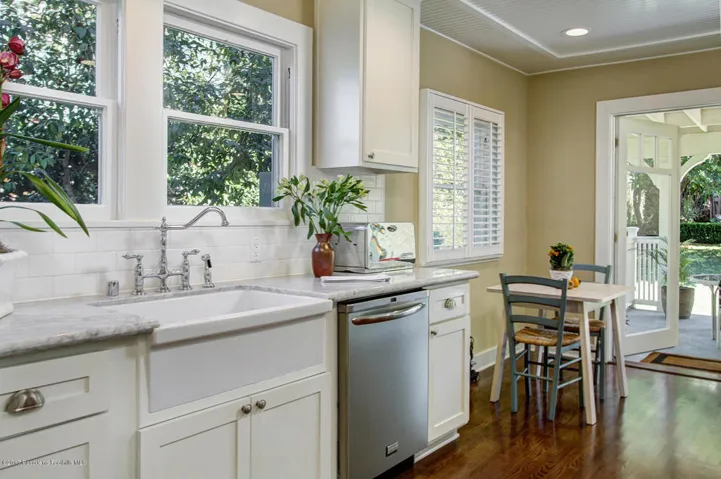 Griffin Ave 4424 011-mls