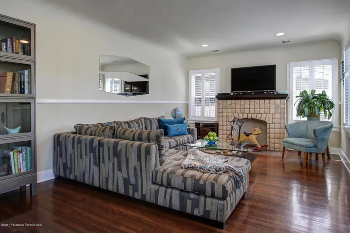 Griffin Ave 4424 005-mls