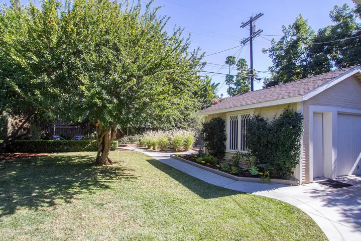 Griffin Ave 4424 025-mls