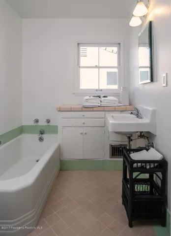 Daroca Ave 528 017-mls