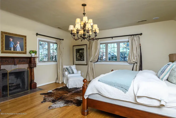 GYP_1101 Olive Ln_038_MLS