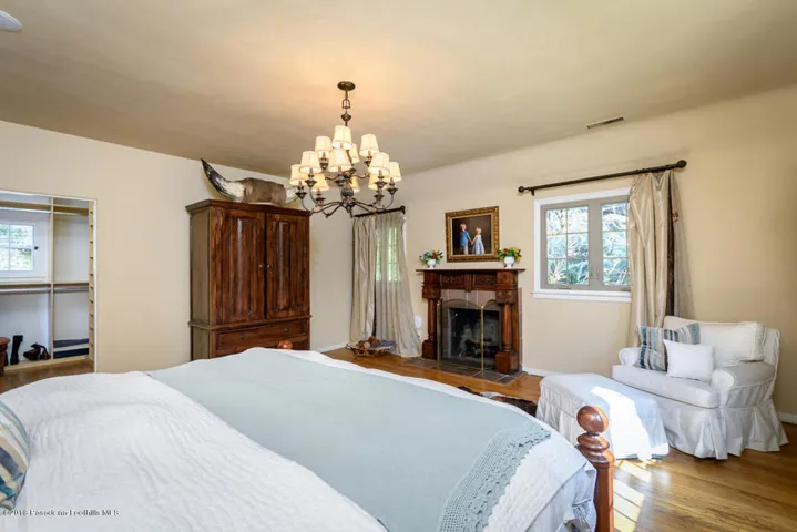 GYP_1101 Olive Ln_039_MLS
