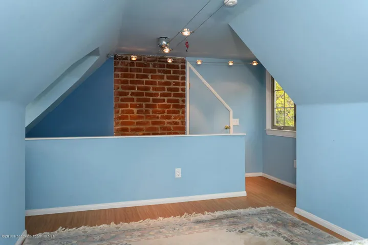 GYP_1101 Olive Ln_082_MLS