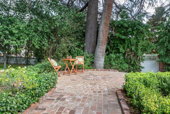 GYP_1101 Olive Ln_071_MLS