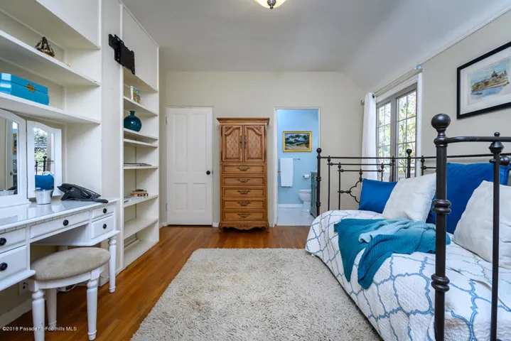 GYP_1101 Olive Ln_047_MLS
