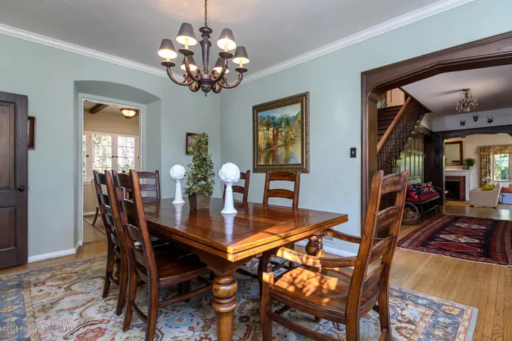 GYP_1101 Olive Ln_032_MLS
