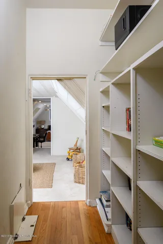 GYP_1101 Olive Ln_056_MLS