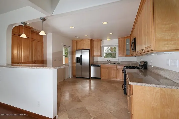 812 kitchen