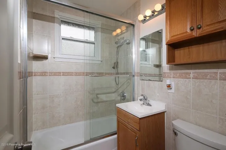 full bath