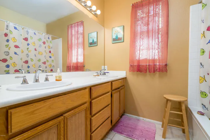 255 Channel Islands Dr Camarillo