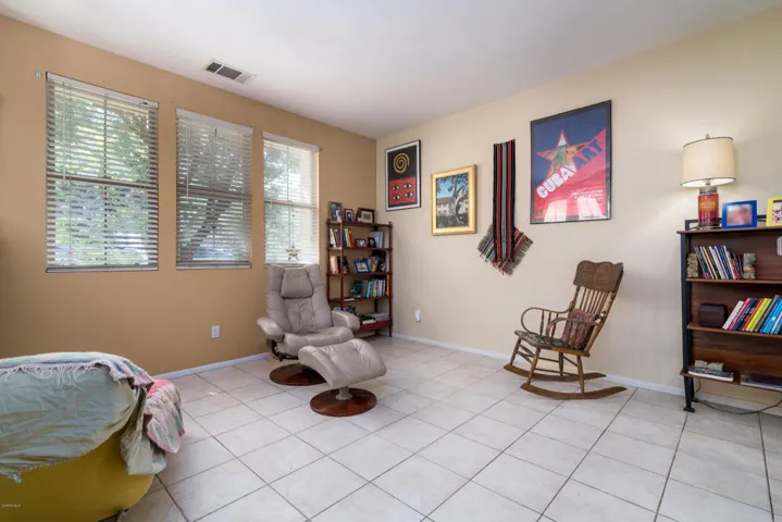 255 Channel Islands Dr Camarillo