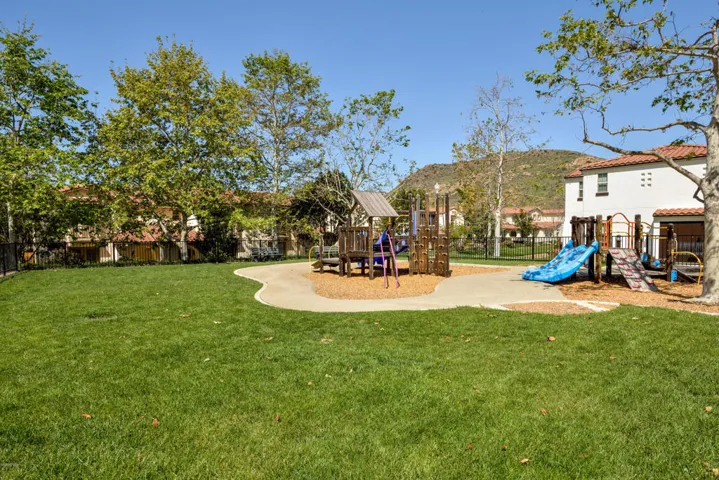 255 Channel Islands Dr Camarillo