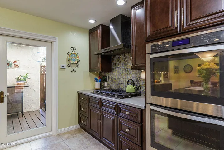12_kitchen