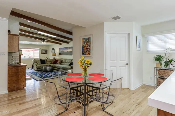 12_eating_area_to_family_room_