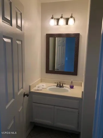 550 Clipper Bathroom