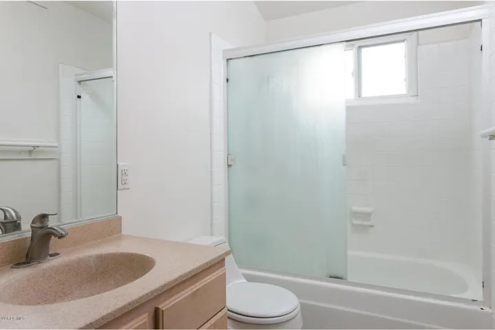 5186 Shenandoah St-012-11-Bathroom-MLS_S