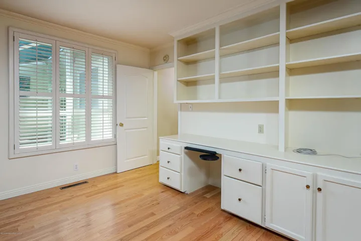 525 S Oakland Ave, Unit 5B 024