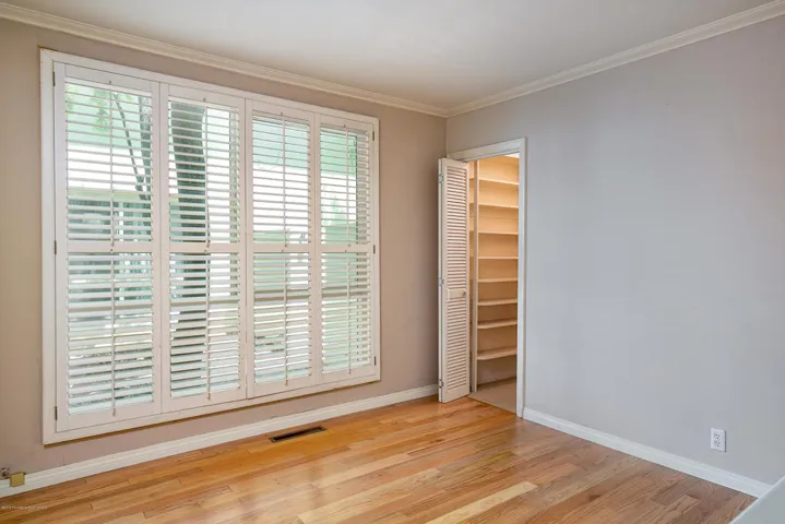 525 S Oakland Ave, Unit 5B 020