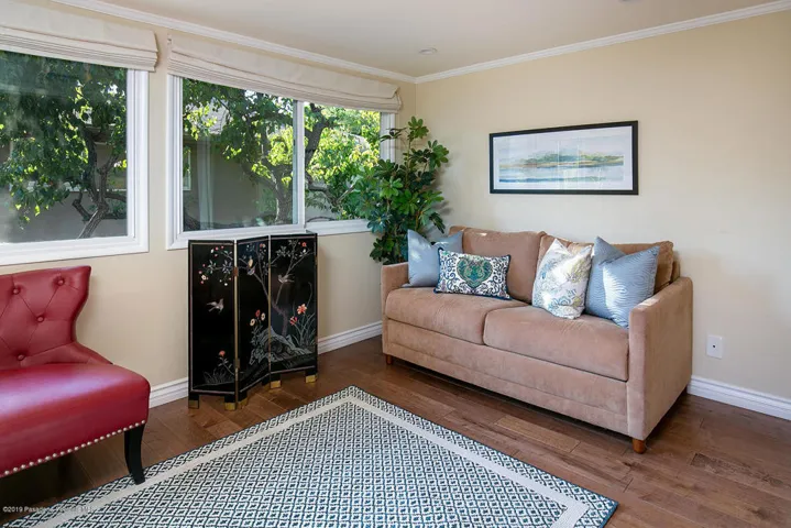 968 S Orange Grove Blvd, Unit B  007-mls