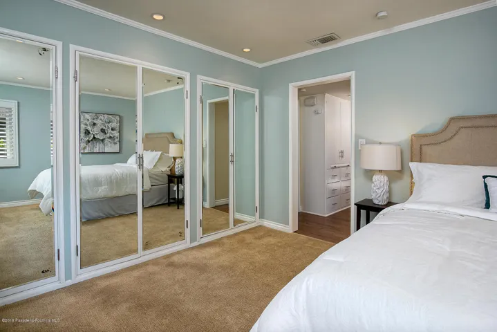 968 S Orange Grove Blvd, Unit B  021-mls