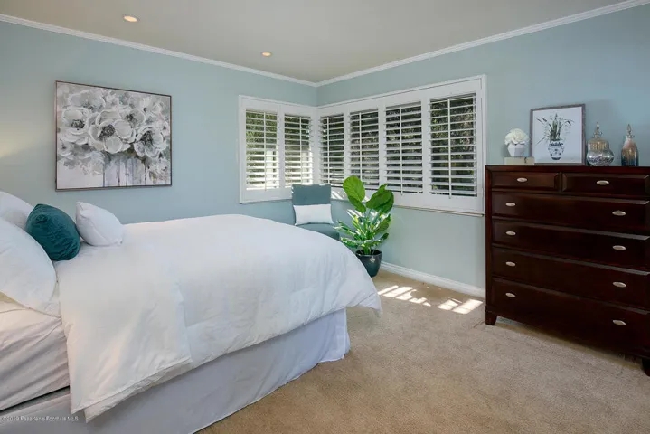 968 S Orange Grove Blvd, Unit B  019-mls