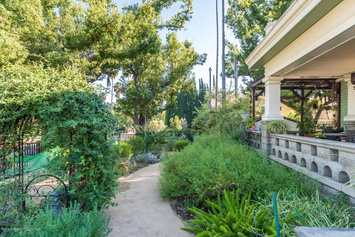 GYP_1165 N Los Robles Ave-4_MLS