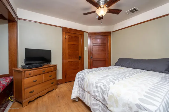 GYP_1165 N Los Robles Ave-33_MLS