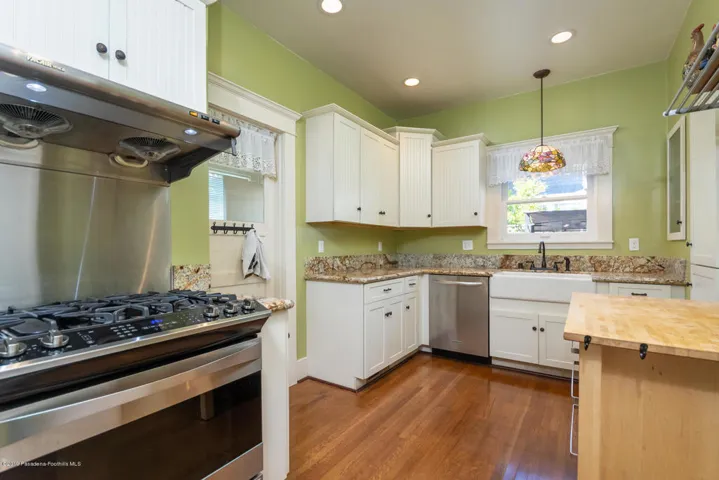 GYP_1165 N Los Robles Ave-22_MLS