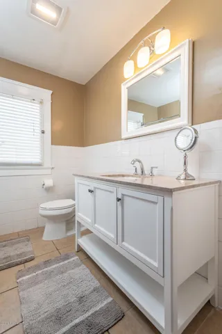GYP_1165 N Los Robles Ave-53_MLS