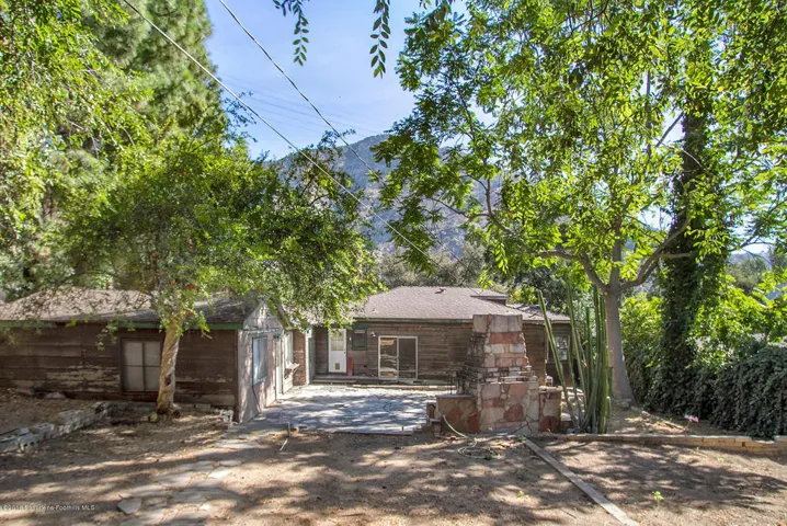 2256 Pinecrest Dr 025-mls