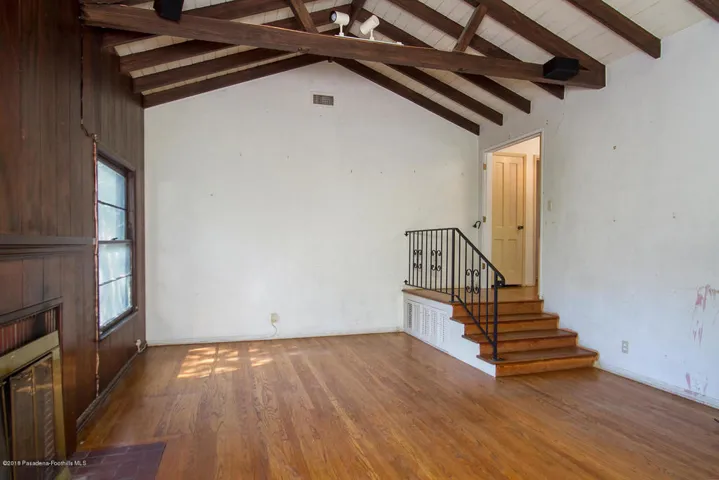 2256 Pinecrest Dr 008-mls