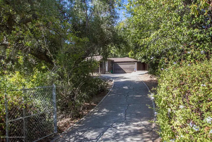 2256 Pinecrest Dr 001-mls