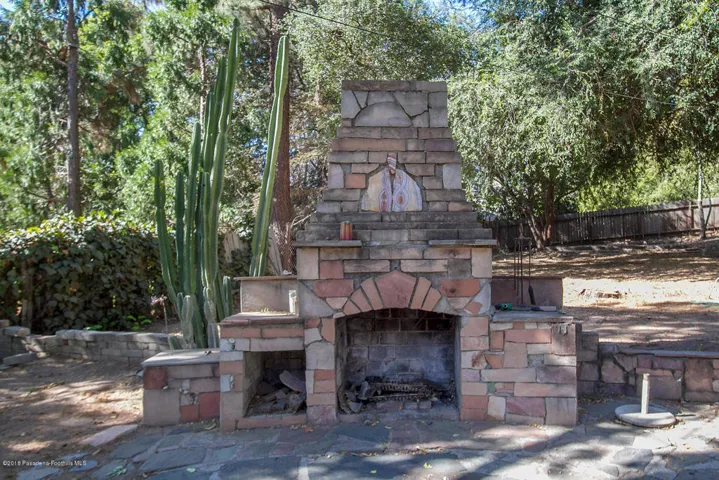 2256 Pinecrest Dr 022-mls