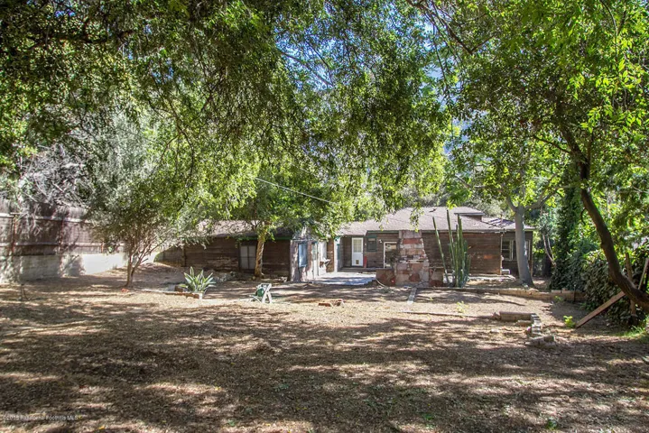 2256 Pinecrest Dr 024-mls