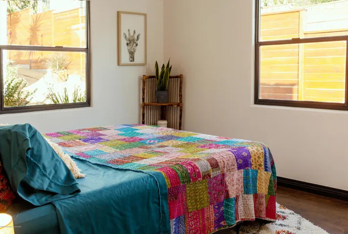mendota_bedroom1_01